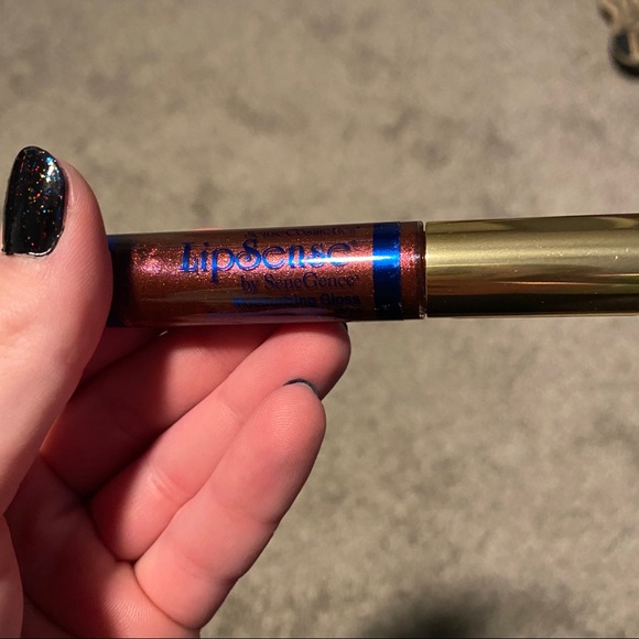 Red Glitter Lipsense Gloss - Picture 4 of 4